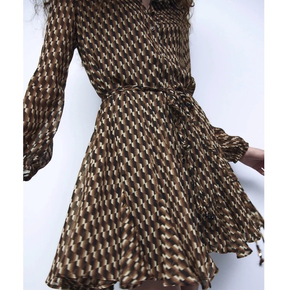Zara gold printed mini dress - Picture 2 of 8